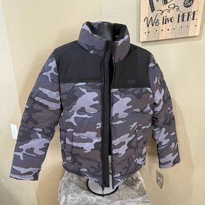 NWT-Kids jacket bought for son but it too small 🧥 youth/teen 🥶 winter jacket.